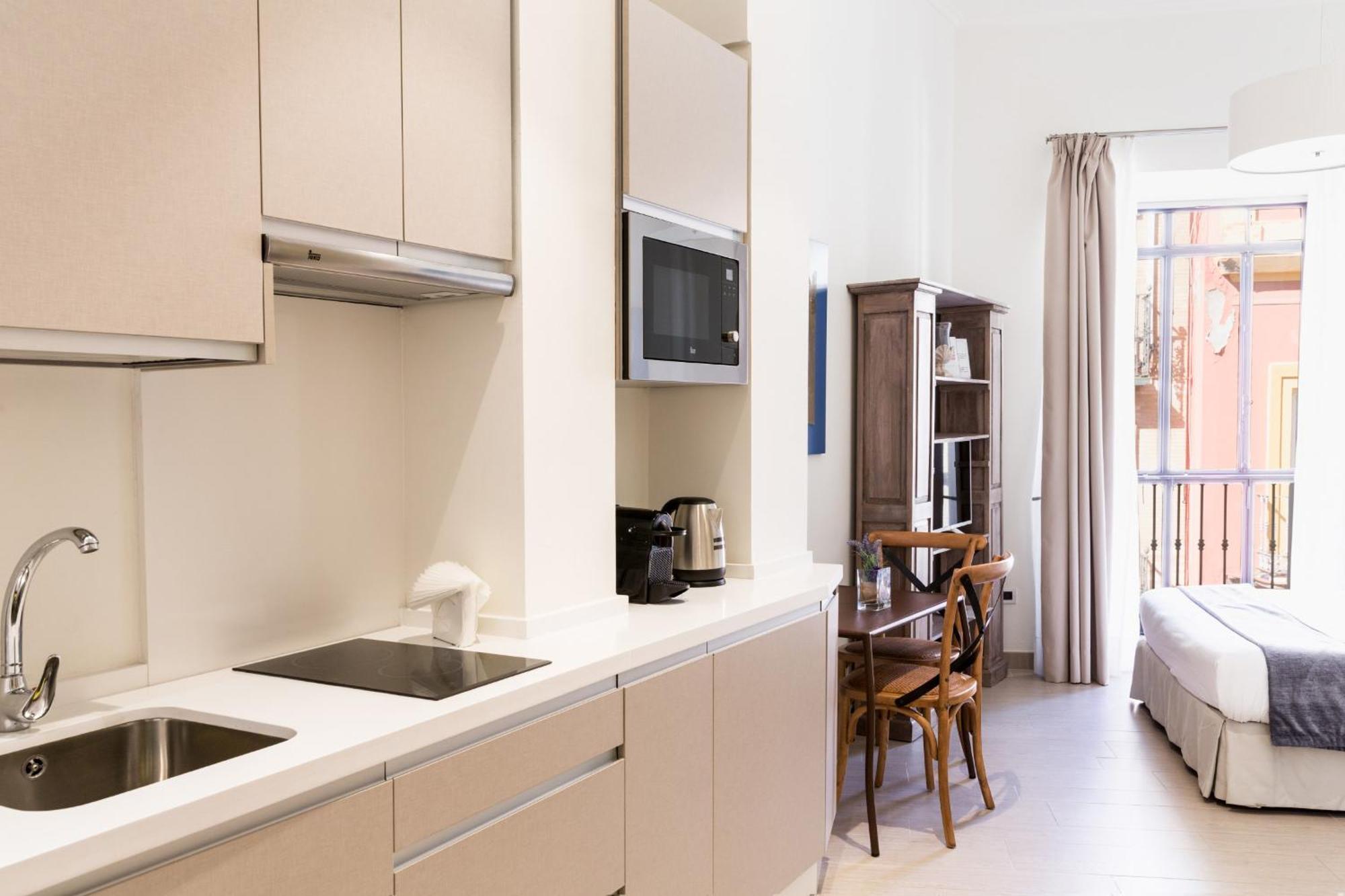 Welldone Cathedral Suites Sevilla Zimmer foto