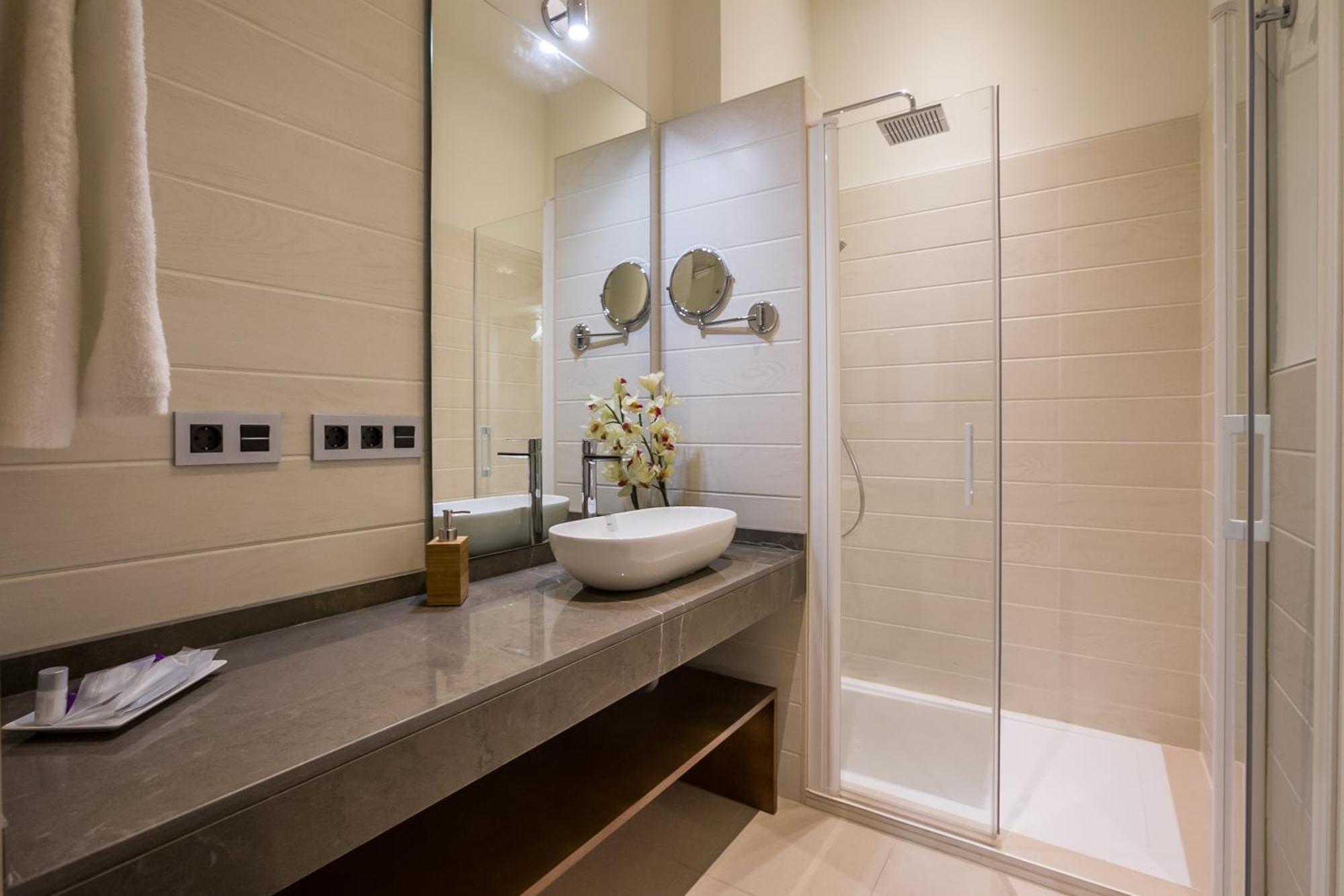 Welldone Cathedral Suites Sevilla Zimmer foto