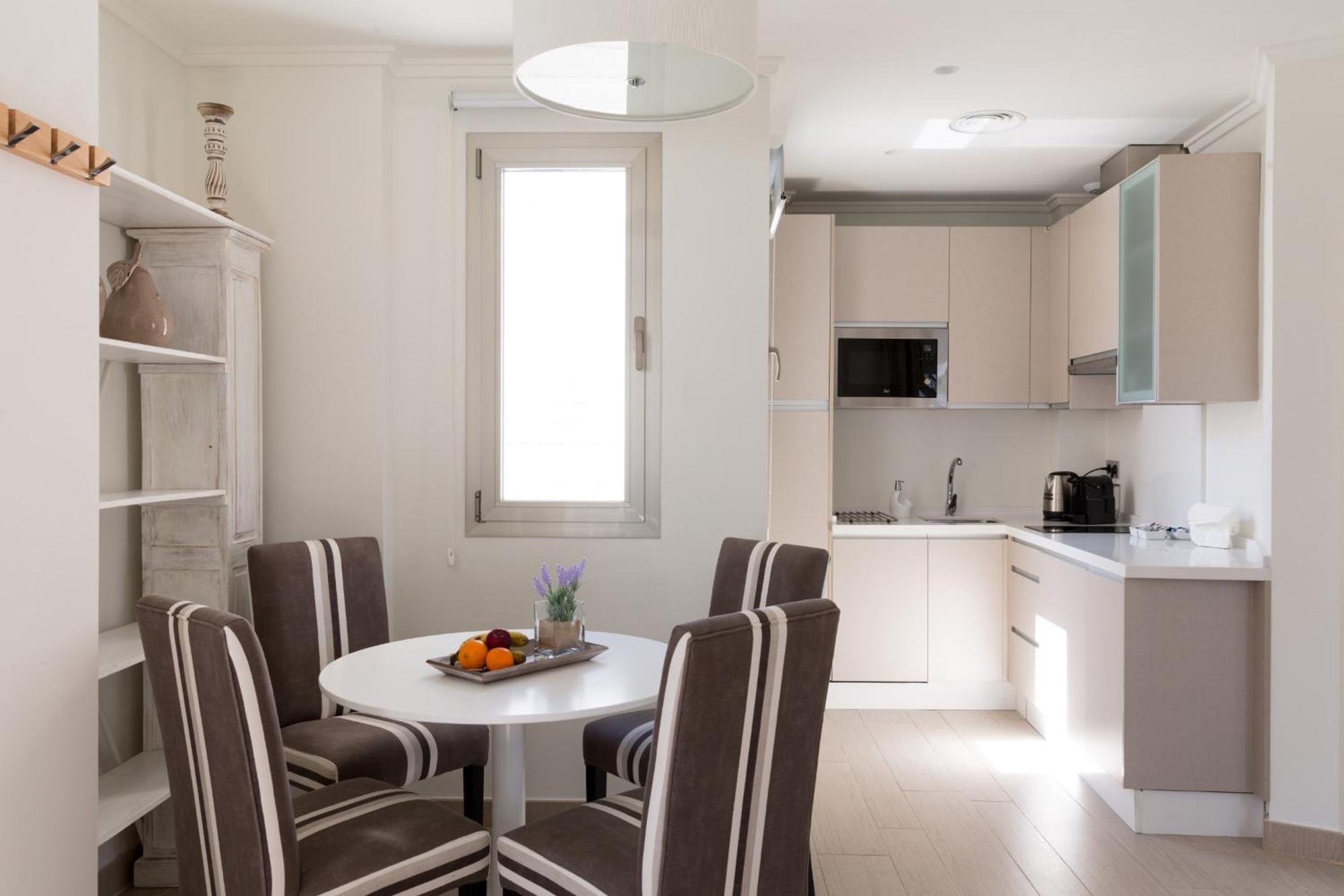 Welldone Cathedral Suites Sevilla Zimmer foto